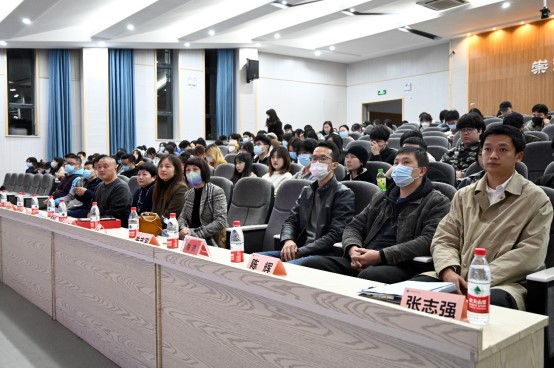 湖北美术学院视觉艺术设计学院“bevictor伟德官网奖学金”颁奖仪式盛大举行_bevictor伟德官网 -神经药物生产基地