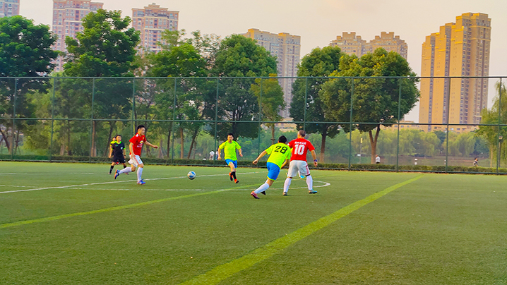 球赛尽展风范 增添企业活力_bevictor伟德官网 -神经药物生产基地